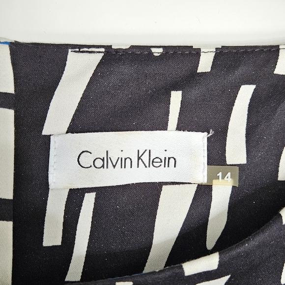 Calvin Klein Stylish Black and Blue Patterned Dress - Picture 3 of 3